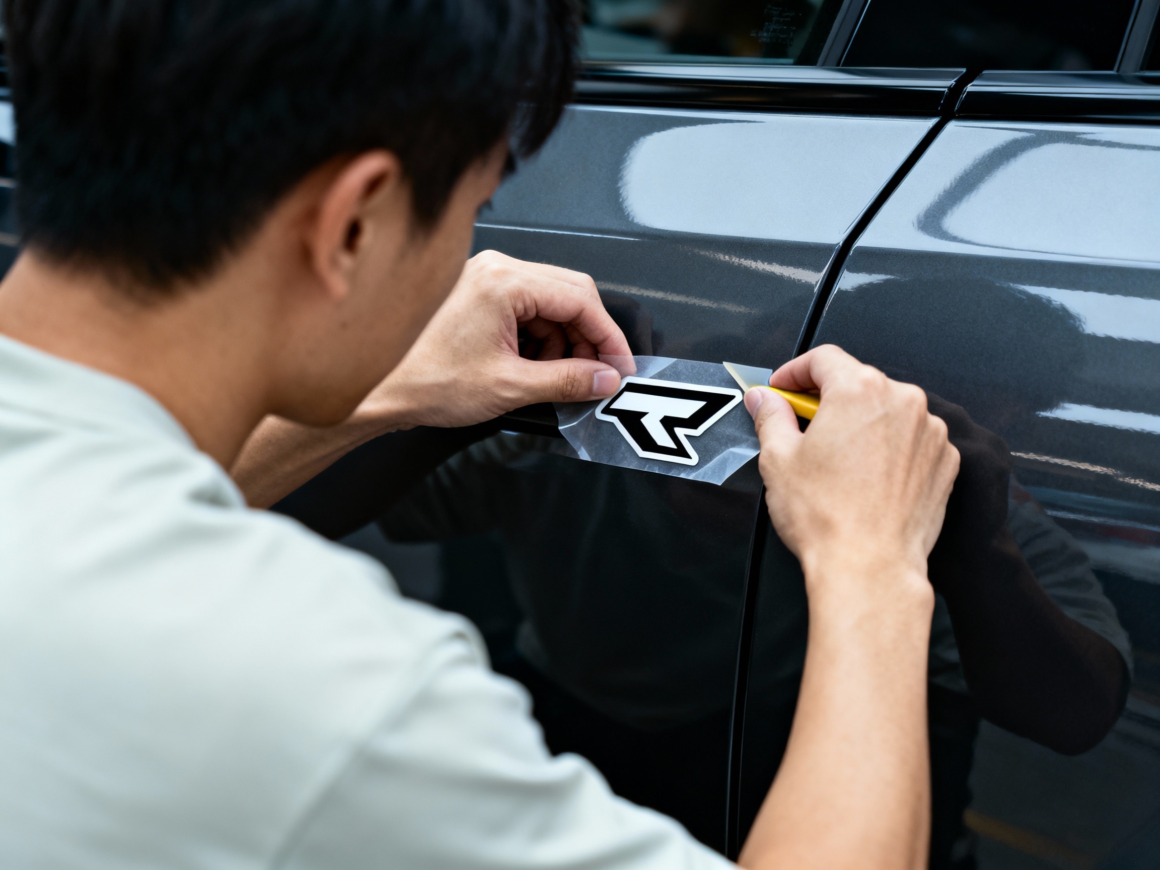 Custom Vinyl Lettering & Decals